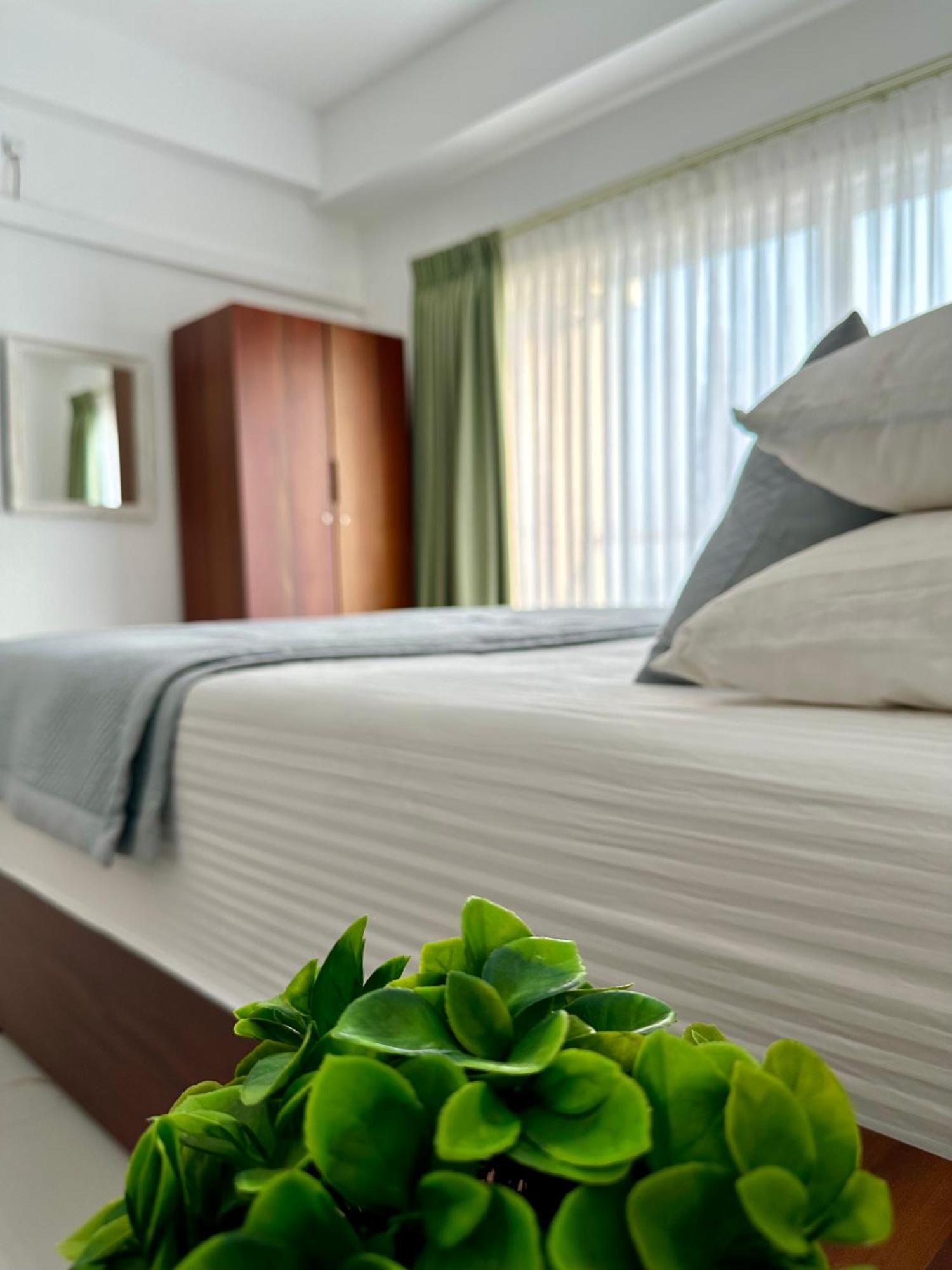 Ocean Breeze Hotel Residencies Britlanka Apartments Negombo Extérieur photo