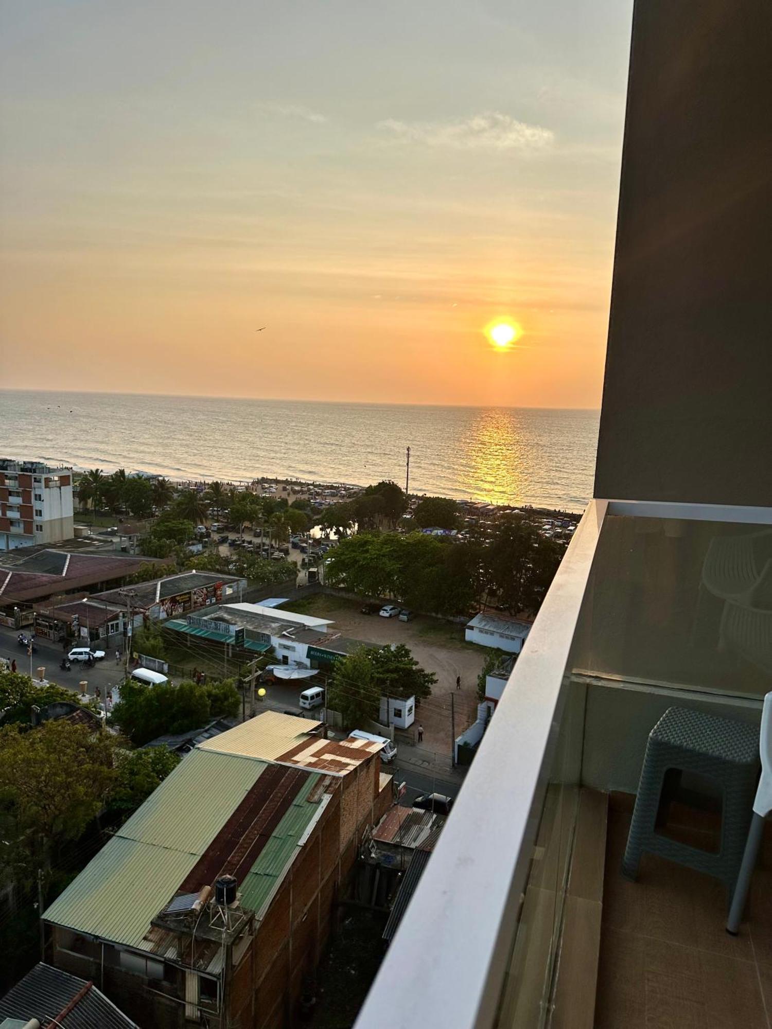 Ocean Breeze Hotel Residencies Britlanka Apartments Negombo Extérieur photo